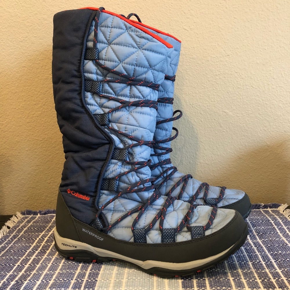 NWOT Columbia Snow Boots sz 7